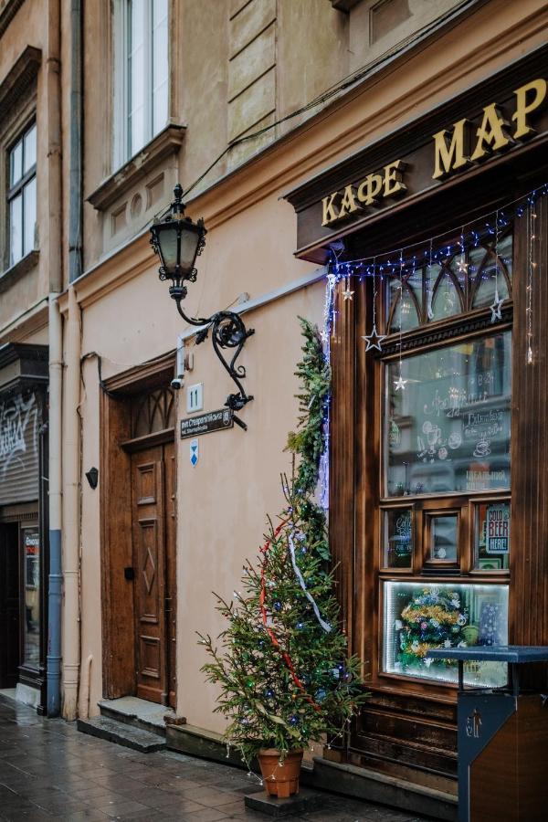 V.I.P Apartments Dominikanos Lviv Bagian luar foto